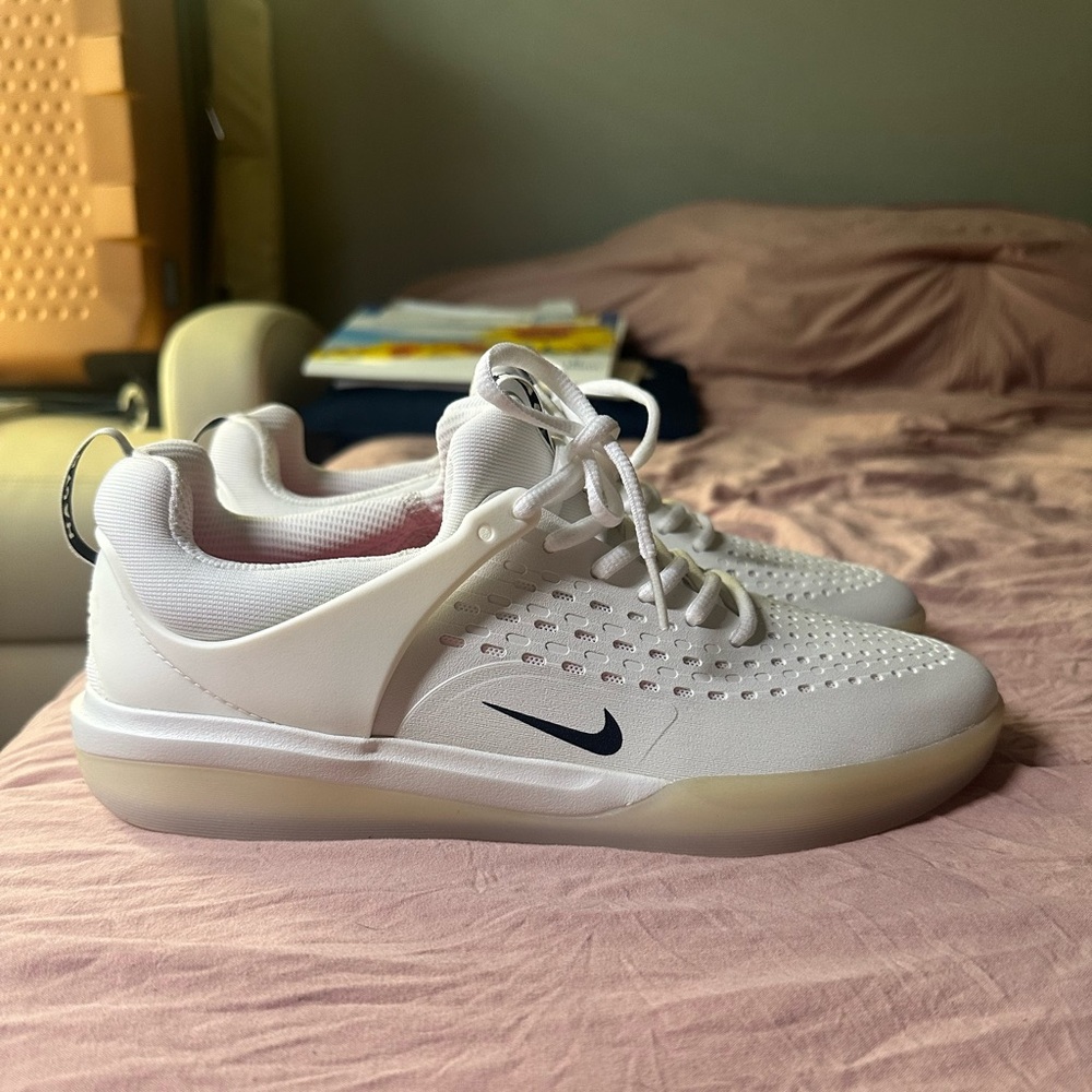 Nike Zoom Nyjah 3 SB 'White Black'